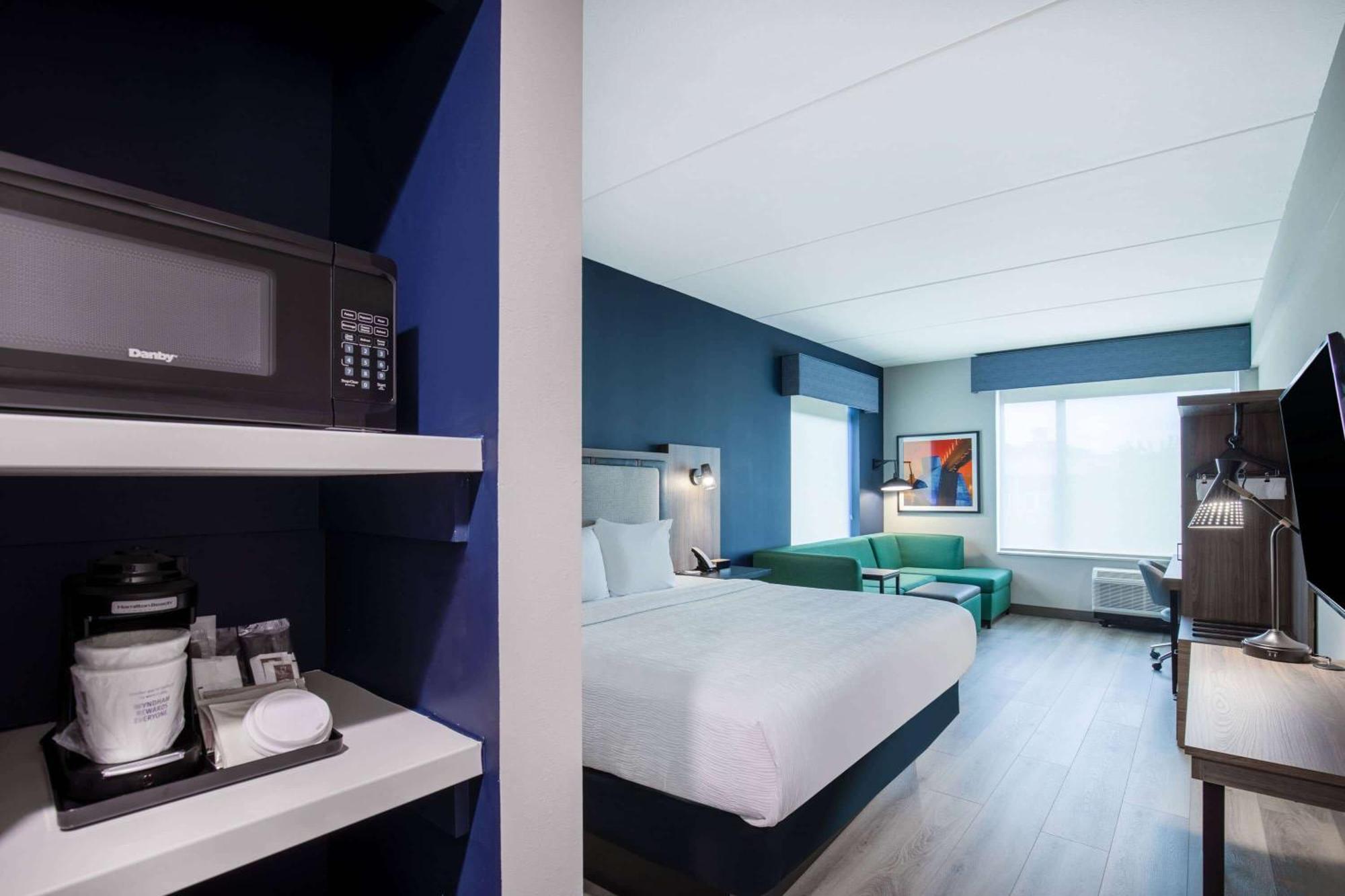La Quinta Inn & Suites By Wyndham Chattanooga Downtown/South Экстерьер фото