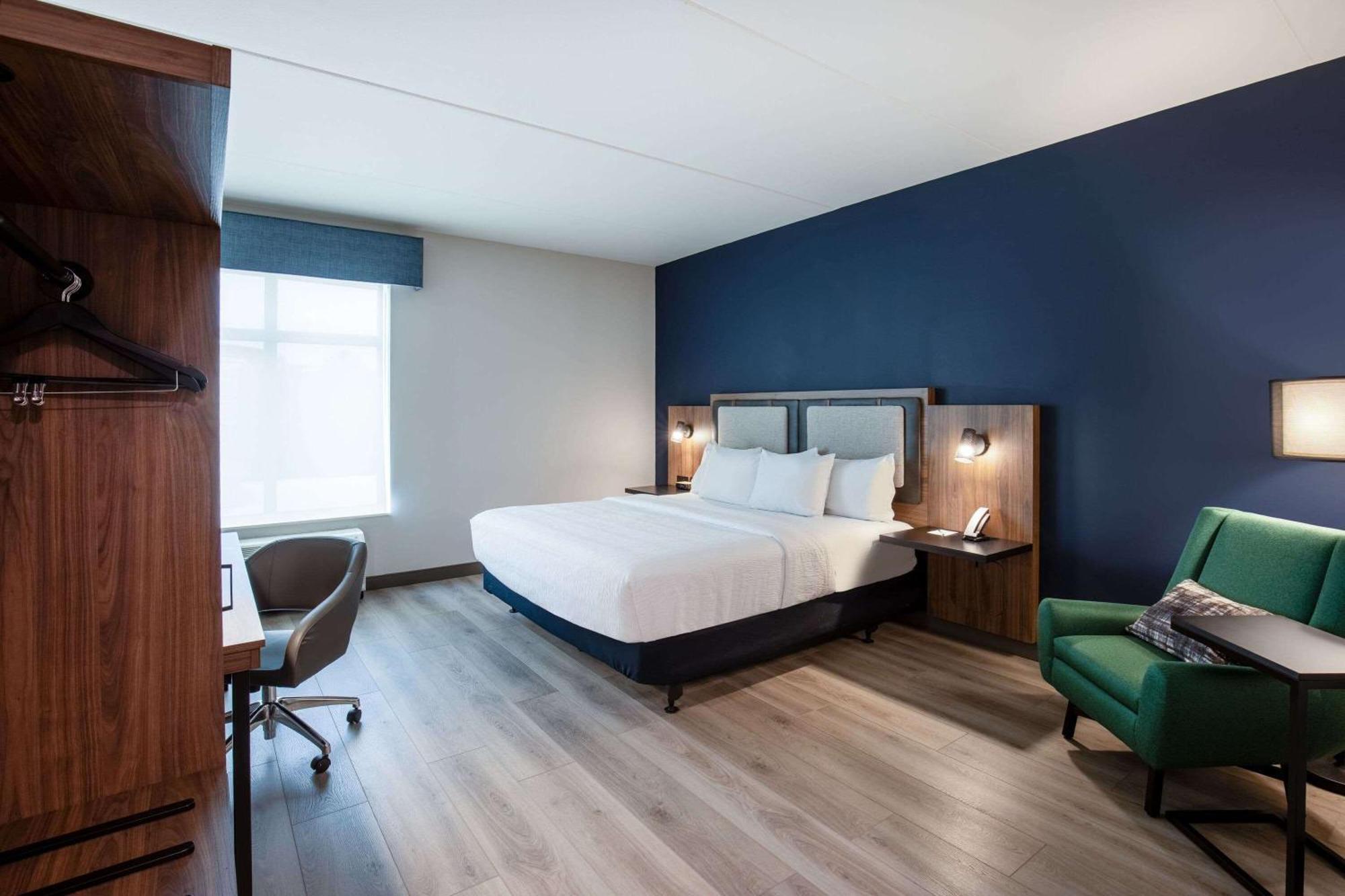 La Quinta Inn & Suites By Wyndham Chattanooga Downtown/South Экстерьер фото