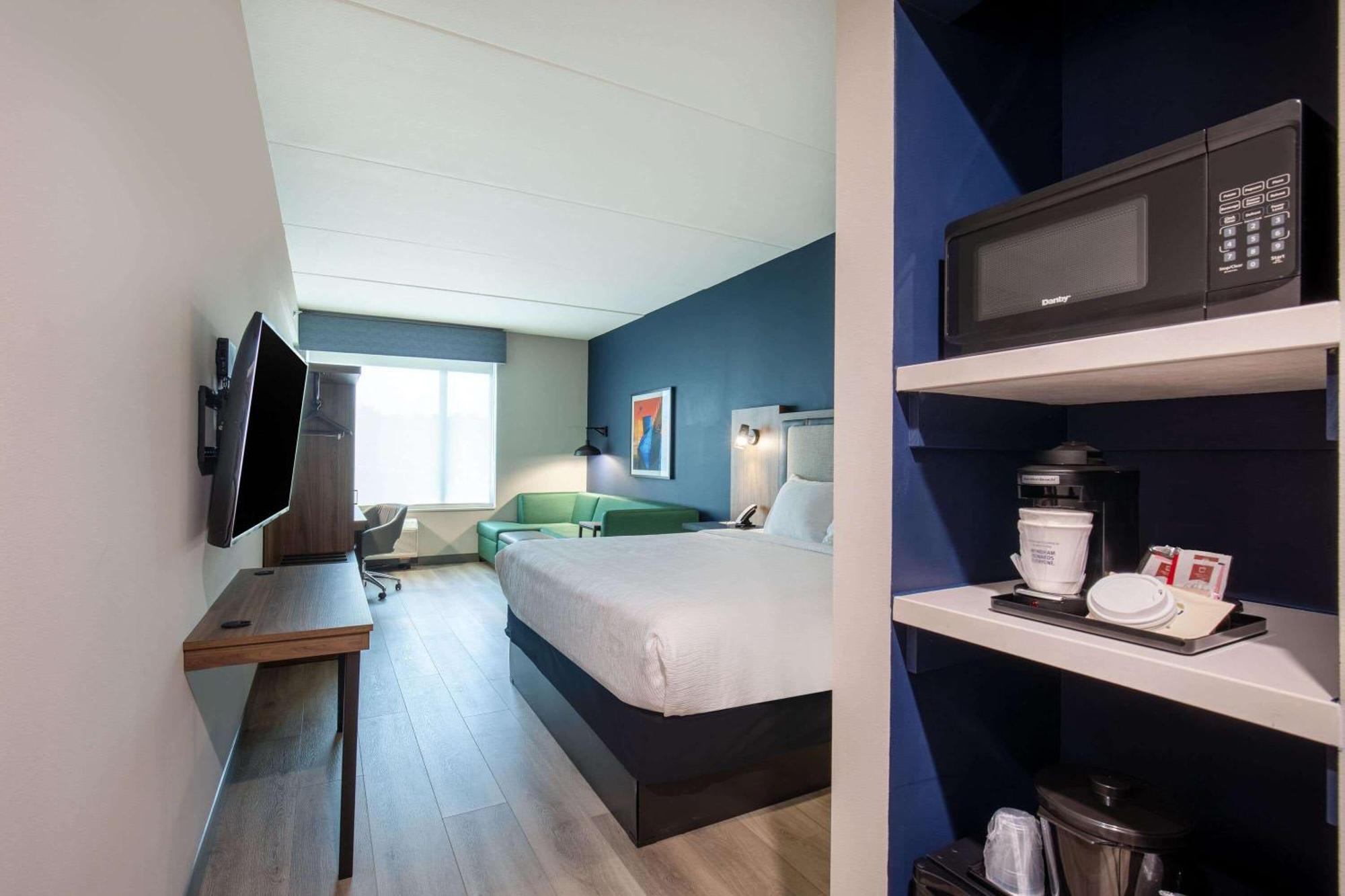 La Quinta Inn & Suites By Wyndham Chattanooga Downtown/South Экстерьер фото