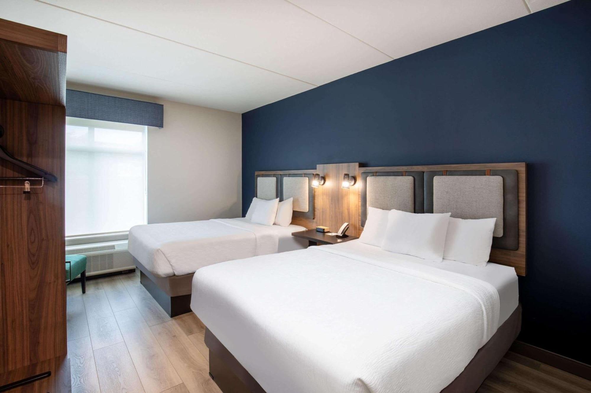 La Quinta Inn & Suites By Wyndham Chattanooga Downtown/South Экстерьер фото