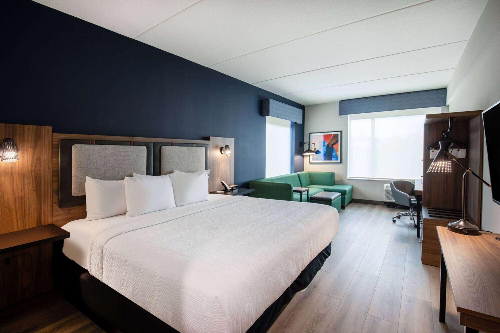 La Quinta Inn & Suites By Wyndham Chattanooga Downtown/South Экстерьер фото